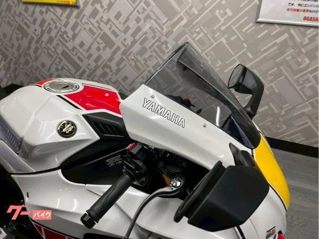 Yamaha YZF-R1 60 ETC 2022 — миниатюра 3