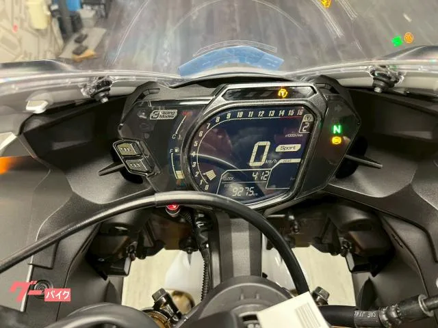 Honda CBR250RR 2 ABS ETC 2023 — миниатюра 4