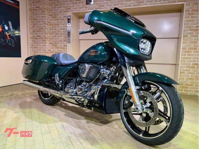 HARLEY-DAVIDSON FLHX 12.3TFT M8-117 2024 — фото 1, купить с доставкой в Москву