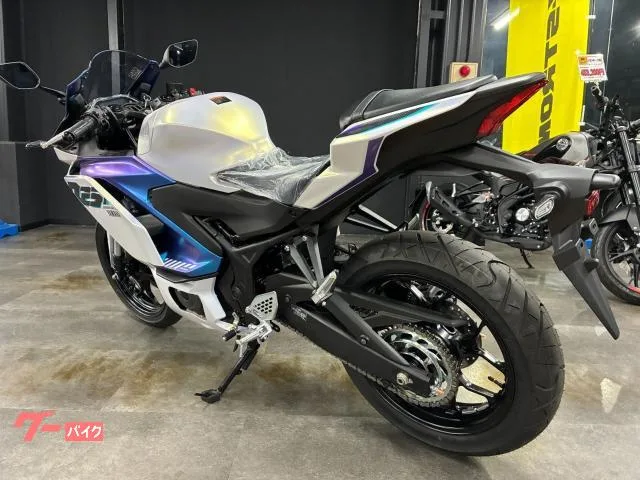 Yamaha YZF-R25 USB LED 2025 — миниатюра 3