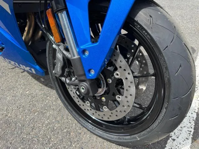 Suzuki GSX-8R 2026 2026 — миниатюра 4