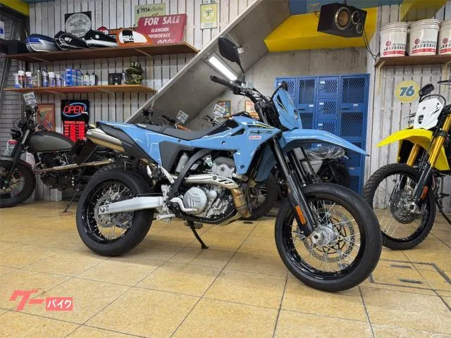 Suzuki DR-Z4SM ABS LED 2025 — фото 1, купить с доставкой в Москву