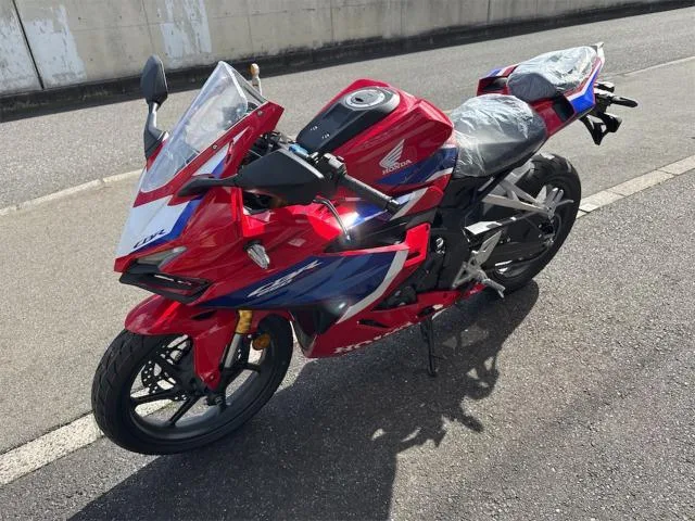 Honda CBR250RR 2025 2025 — миниатюра 3