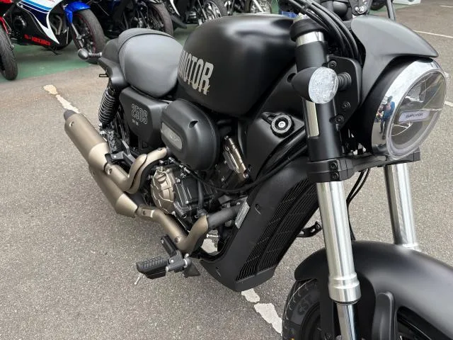 QJMOTOR SRV250 V USB 2025 — миниатюра 3