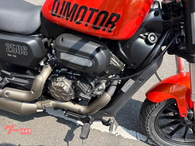 QJMOTOR SRV250 V USB 2025 — миниатюра 3