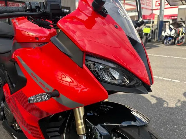 QJMOTOR SRK 25R USBC 2025 — миниатюра 4