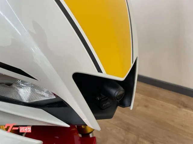 Yamaha YZF-R25 60th Anniversary 2022 — миниатюра 3