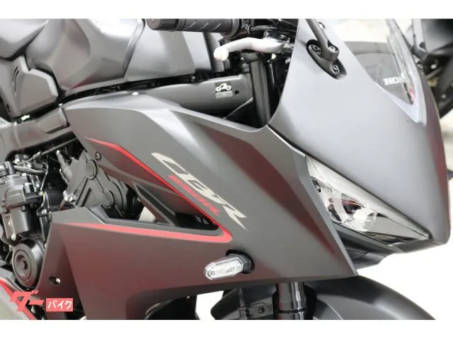 Honda CBR650R E-Clutch 2024 — миниатюра 3