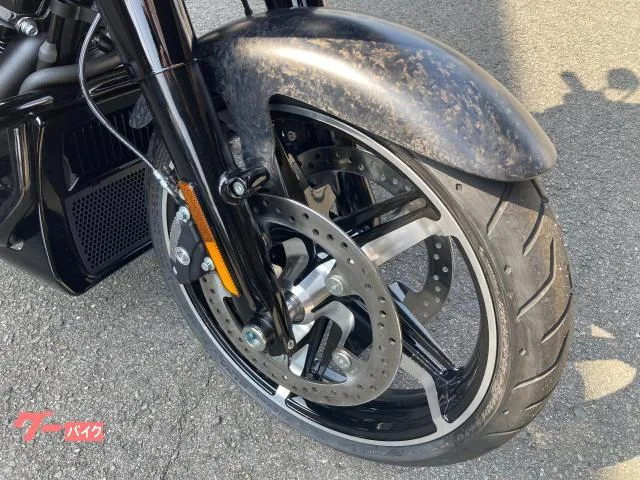 HARLEY-DAVIDSON FLTRX 12.3 CARPLAY 2025 — миниатюра 2