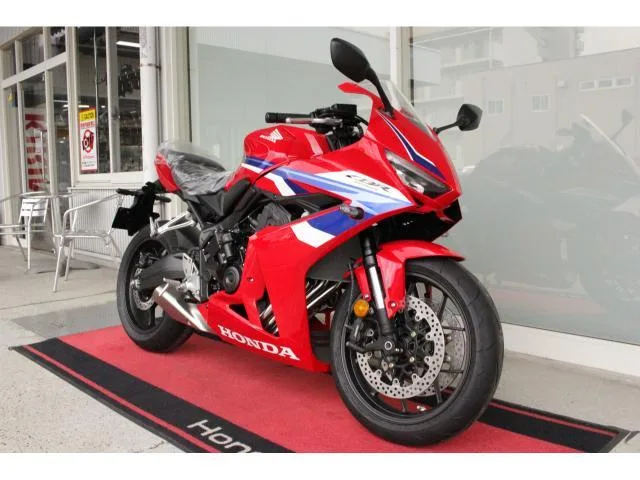 Honda CBR650R E-Clutch 2024 — миниатюра 2