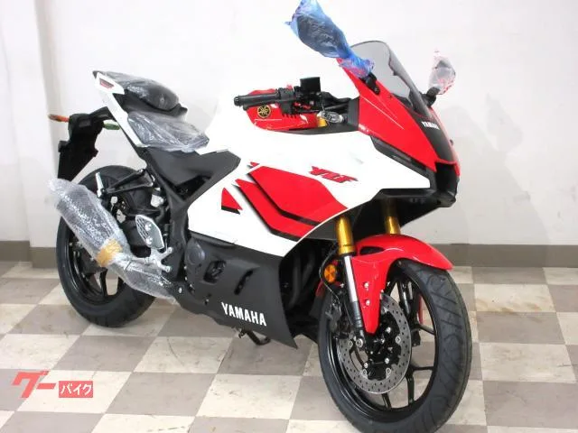 Yamaha YZF-R25 70th 2026 — миниатюра 3