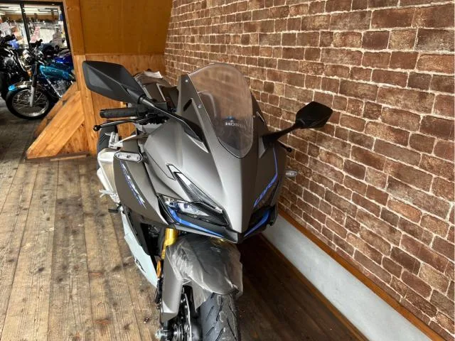 Honda CBR250RR 2025 — миниатюра 5