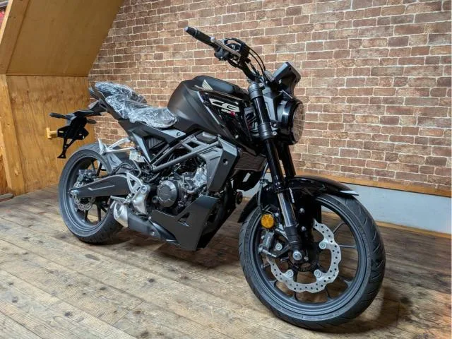 Honda CB125R 2026 — миниатюра 2