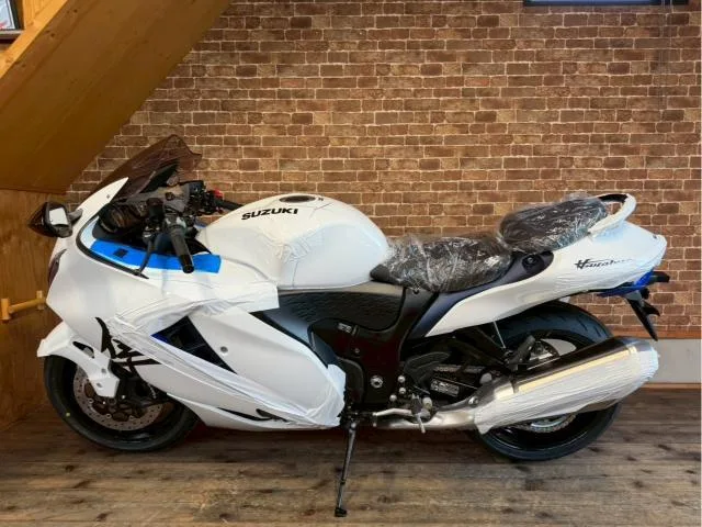 Suzuki (GSX1300R Hayabusa) 2026 — миниатюра 5