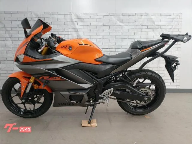 Yamaha YZF-R25 ABS 2022 GIVI 2022 — миниатюра 3