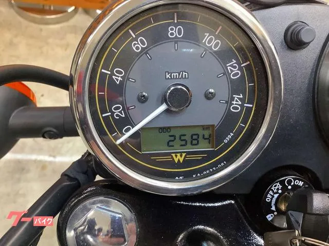 Kawasaki W230 2025 — миниатюра 3