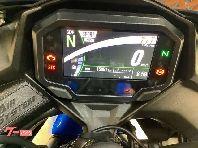 Kawasaki ZX-4R 2024 — миниатюра 3