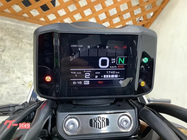 Yamaha XSR900 2023 — миниатюра 3