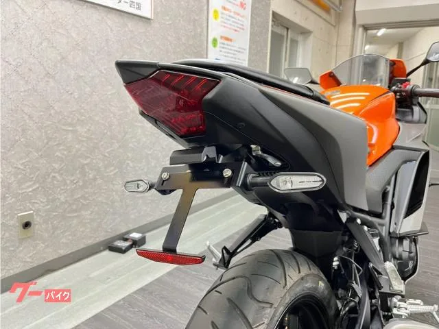 Yamaha YZF-R25 ABS USB 2022 — миниатюра 3