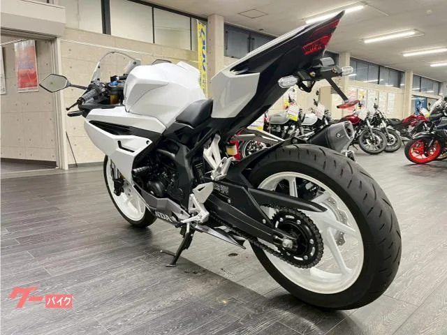Honda CBR250RR 2023 — миниатюра 4
