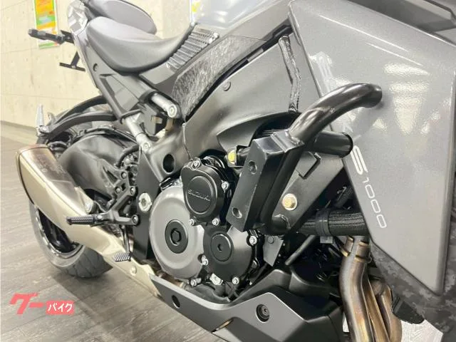 Suzuki GSX-S1000 2022 USB 2022 — миниатюра 3