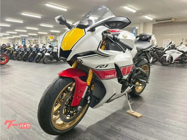 Yamaha YZF-R1 WGP60th 2022 — миниатюра 5