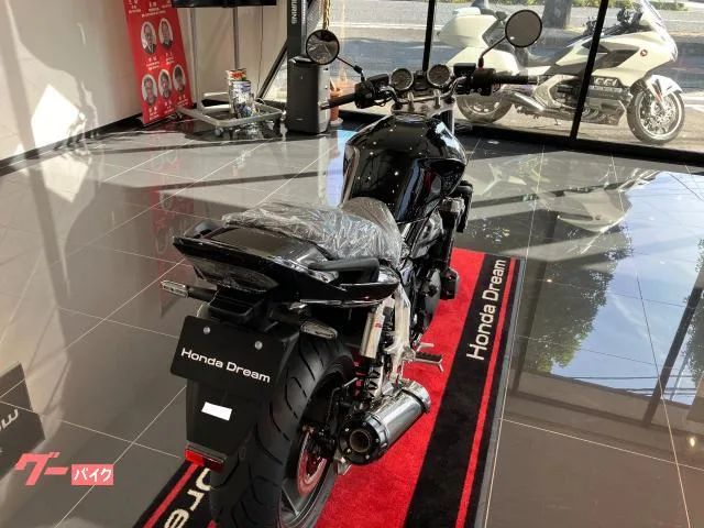 Honda CB1300Super Four Final Edition 2025 — миниатюра 3