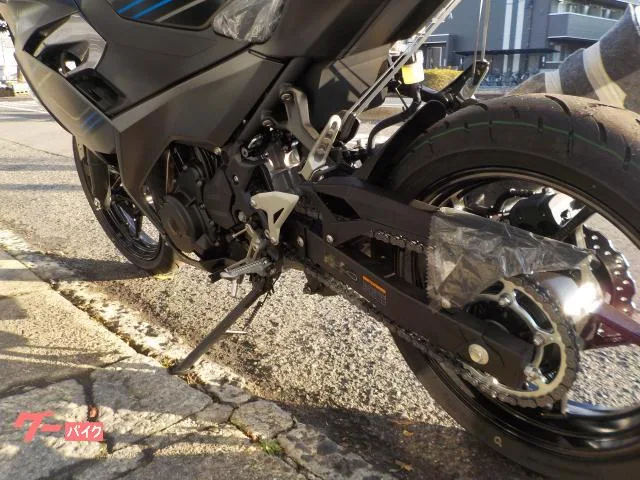 Kawasaki Ninja 400 2025 — миниатюра 5