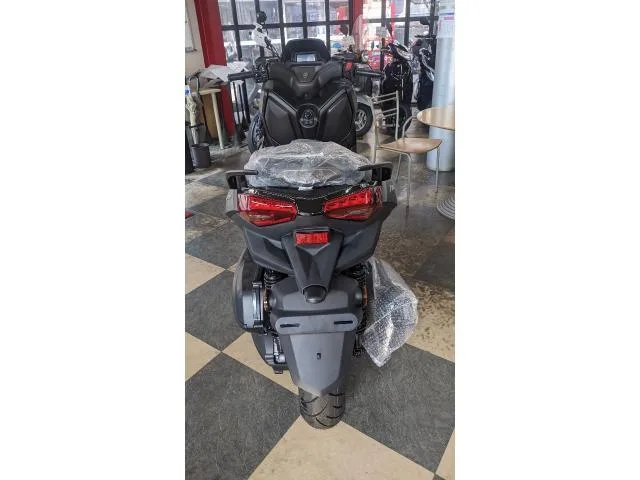 Yamaha X-MAX250 2022 — миниатюра 4