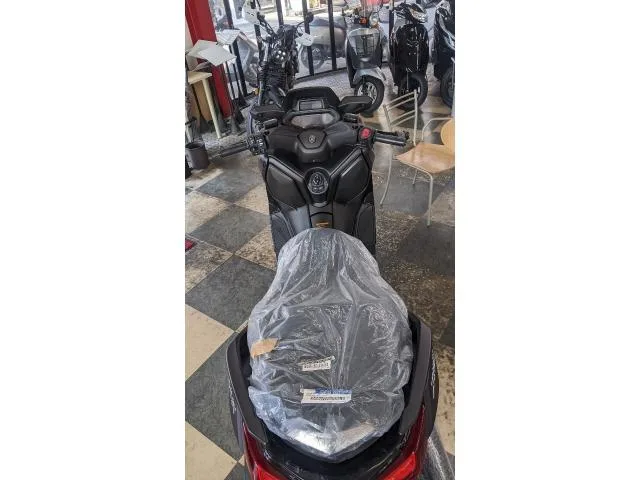 Yamaha X-MAX250 2022 — миниатюра 5
