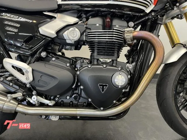 TRIUMPH 1200RS LED 2025 — миниатюра 5