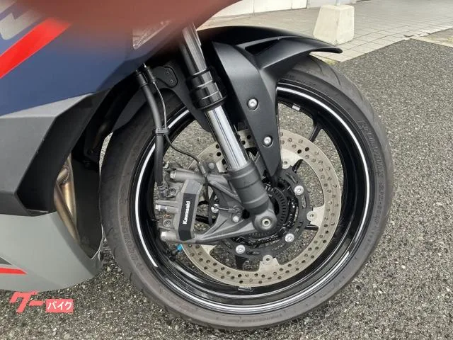 Kawasaki Ninja ZX-25R SE 2022 — миниатюра 3