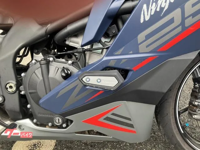 Kawasaki Ninja ZX-25R SE 2022 — миниатюра 5