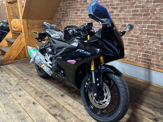 Yamaha YZF-R15 2024 — миниатюра 2