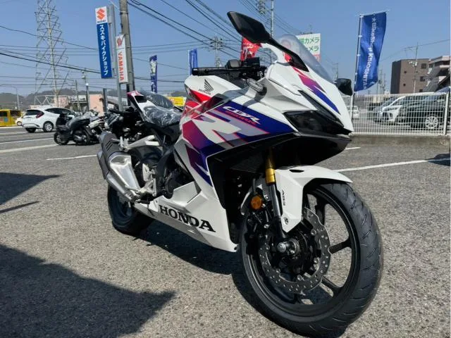 Honda CBR250RR 2025 — миниатюра 2