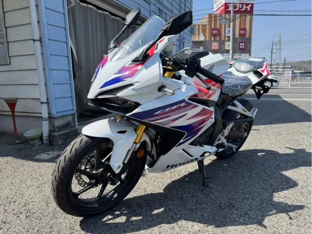 Honda CBR250RR 2025 — миниатюра 4