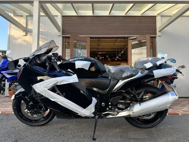 Suzuki (GSX1300R Hayabusa) 2026 — миниатюра 2