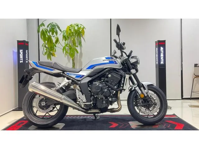 Honda CB1000F 2025 — фото 1, купить с доставкой в Москву