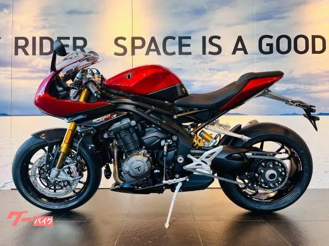 TRIUMPH 1200RR 2025 — миниатюра 3