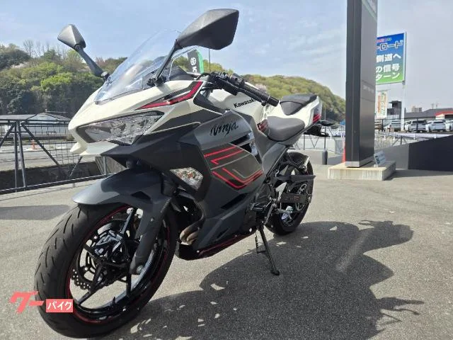 Kawasaki Ninja 400 2024 USB ETC 2024 — миниатюра 3