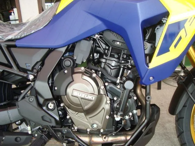 Suzuki V- 800DE 2023 — миниатюра 2