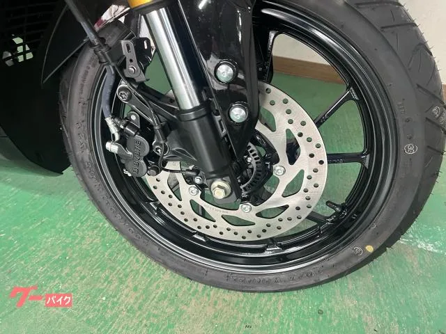 Yamaha YZF-R15 2023 — миниатюра 3