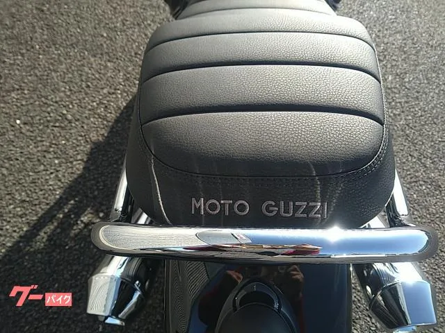 MOTO GUZZI V7 2025 — миниатюра 3