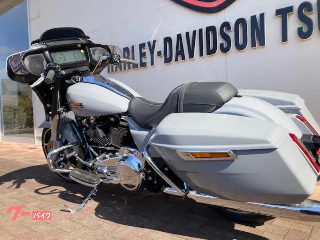 HARLEY-DAVIDSON FLHX 2024 — миниатюра 3