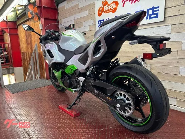 Kawasaki Ninja 7 Hybrid ETC ABS 2025 — миниатюра 3