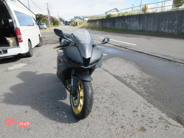 Honda CBR600RR 2024 — миниатюра 4
