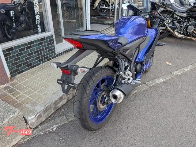 Yamaha YZF-R15 2023 2023 — миниатюра 4