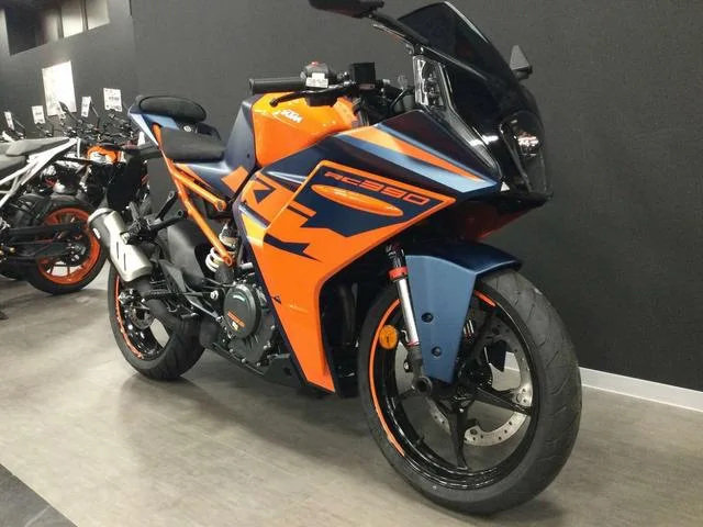 KTM RC390 2023 — миниатюра 4