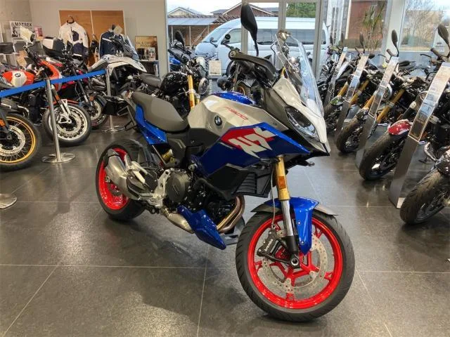 BMW F900XR 2025 — миниатюра 2