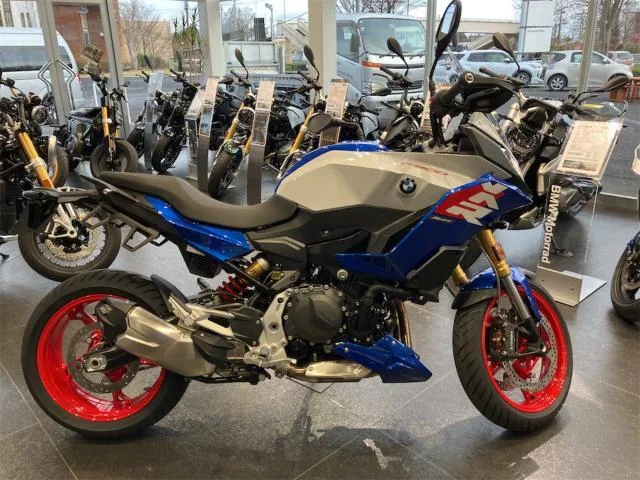 BMW F900XR 2025 — фото 1, купить с доставкой в Москву